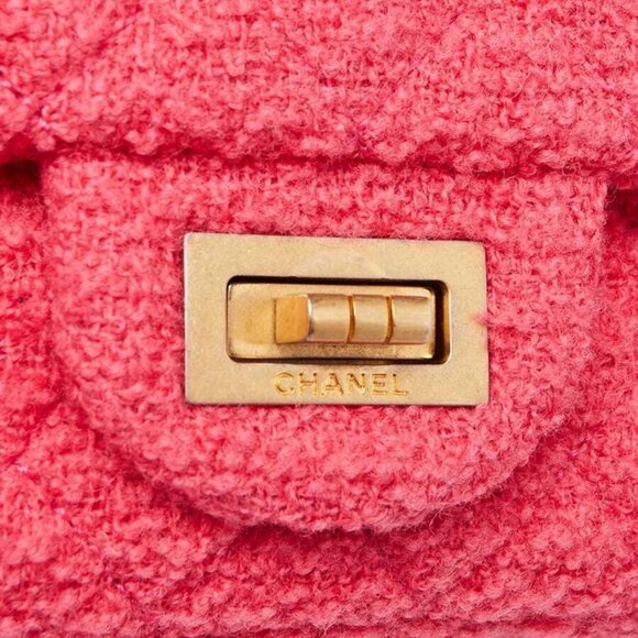 Chanel Light Pink 2.55 Reissue Quilted Tweed 225 Flap Bag - Picture 5 of 12